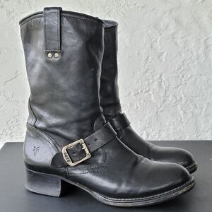 Frye Women Martina Boot Size 9B Black Leather Engineer Moto Short Buckle Bootie